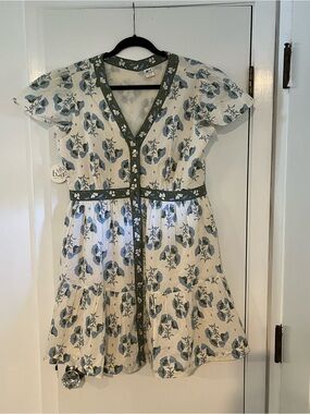 Bila Green Floral-Print V-Neck Cotton Dress